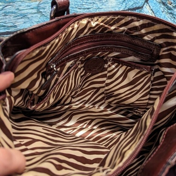 Dana Buchman faux leather medium Burgundy handbag Purse - Picture 6 of 6